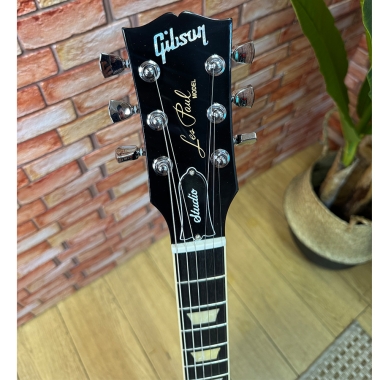 Gibson Les Paul Studio...